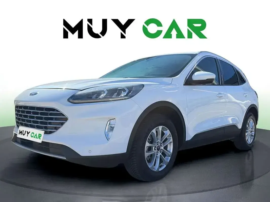 Usado Ford Kuga Titanium 150 CV (110 kW) 2023 Blanco SUV