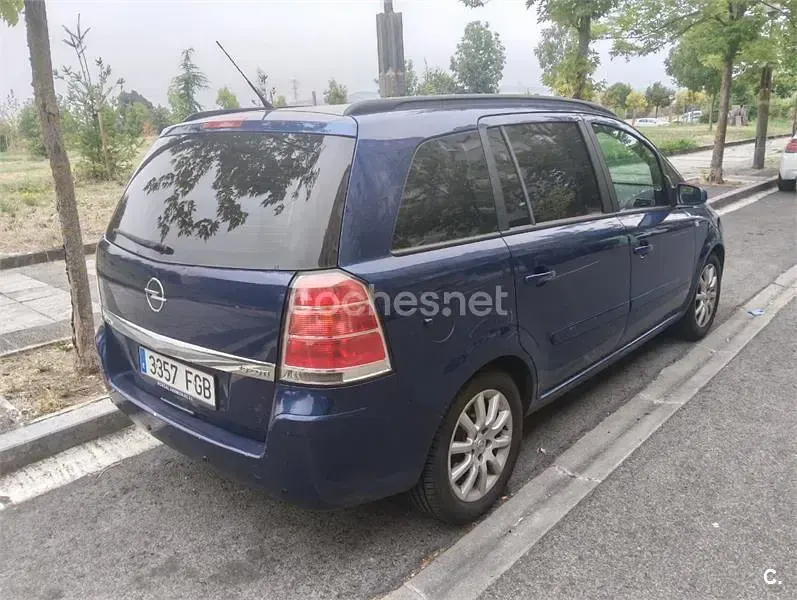 Usado Opel Zafira Enjoy 120 CV (88 kW) 2006 Azul Monovolumen