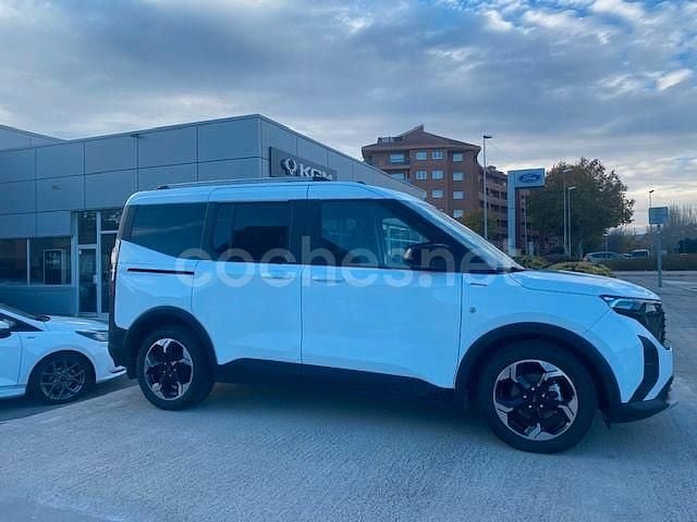 Usado Ford Tourneo Courier Active 125 CV (91 kW) 2024 Blanco Monovolumen