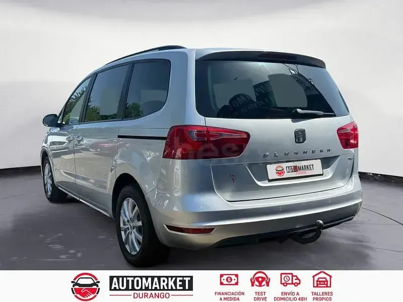 Usado Seat Alhambra I-Tech 140 CV (102 kW) 2015 Gris / plata Monovolumen
