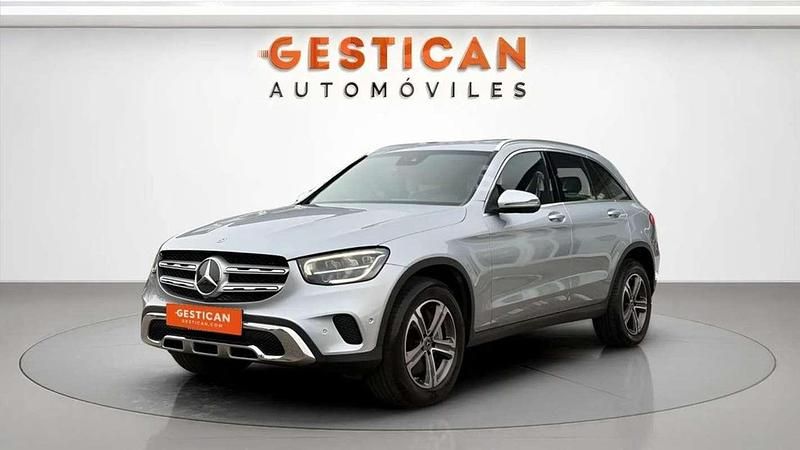 Usado Mercedes GLC300e 320 CV (235 kW) 2022 Gris Coupe