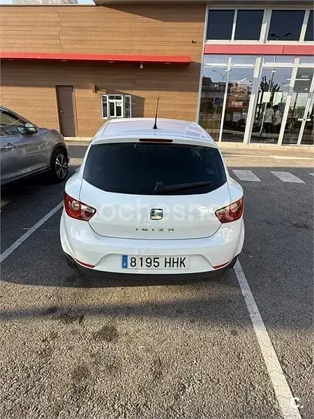 Usado Seat Ibiza SC 90 CV (66 kW) 2011 Blanco Utilitario