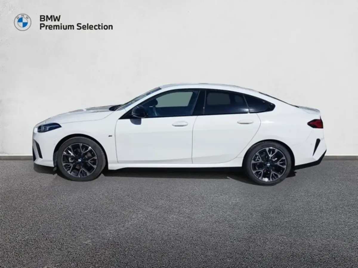 Usado BMW 120 Comfort Edition 163 CV (119 kW) 2025 Blanco Utilitario