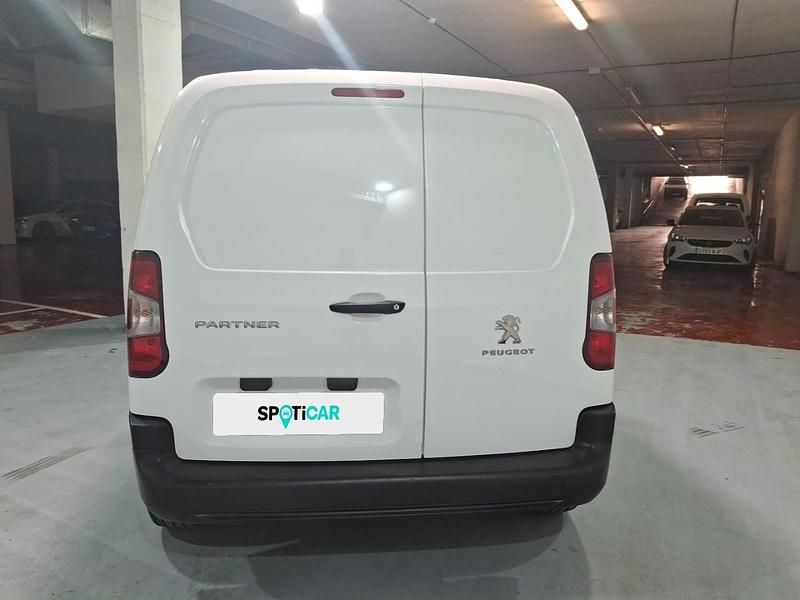 Usado Peugeot Partner 98 CV (72 kW) 2022 Blanco Monovolumen