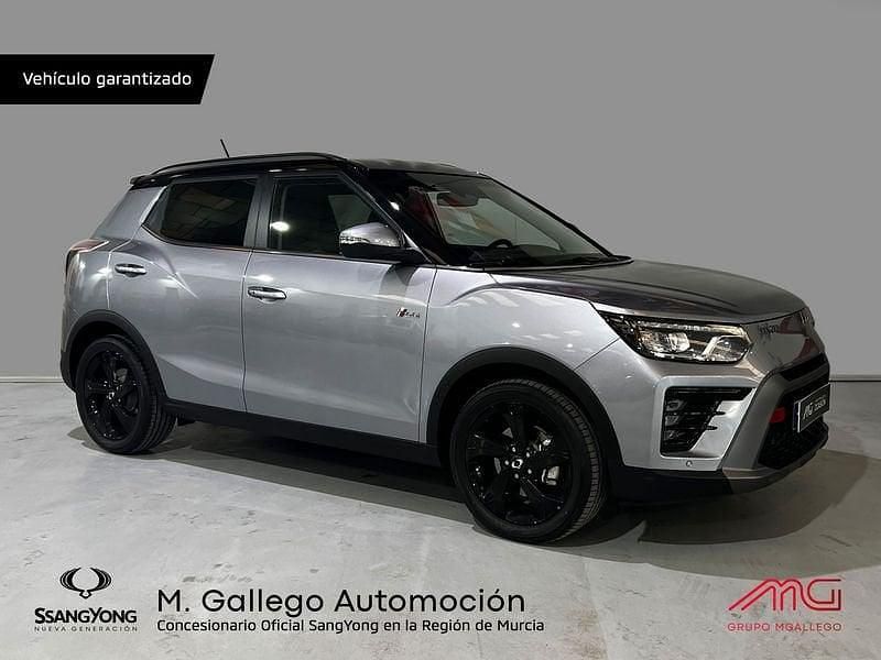 Gris / plata Usado 2025 Ssangyong (KGM) Tivoli Limited SUV | 23.900 € (Caro) - Imagen 1/4