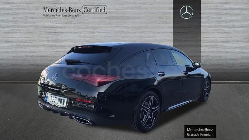 Usado Mercedes CLA200 Shooting Brake 150 CV (110 kW) 2024 Negro Familiar