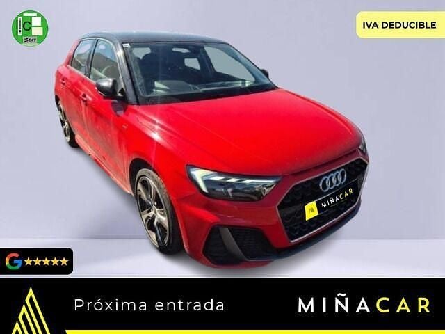 Usado Audi A1 Black Edition 110 CV (80 kW) 2023 Rojo SUV