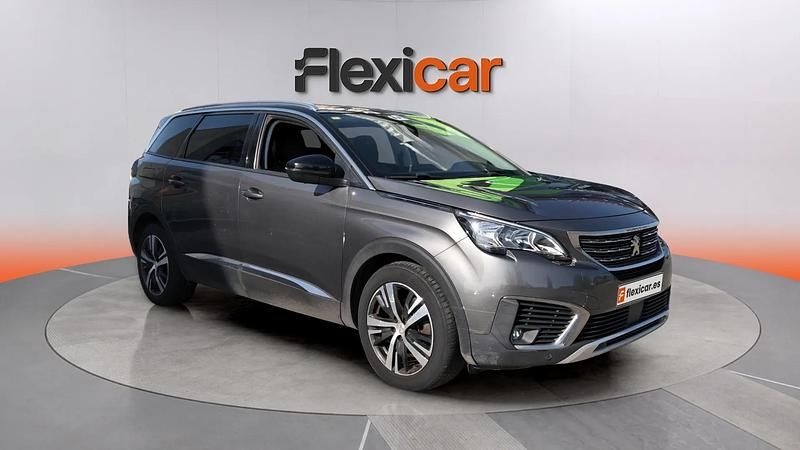 Usado Peugeot 5008 Allure 131 CV (96 kW) 2020 Gris SUV