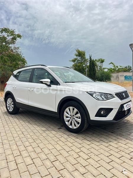 Usado Seat Arona Style 95 CV (69 kW) 2020 Blanco SUV