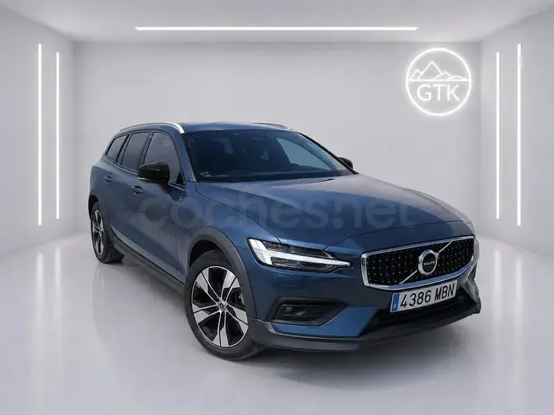 Usado Volvo V60 CC Ultimate 197 CV (144 kW) 2023 Azul Familiar
