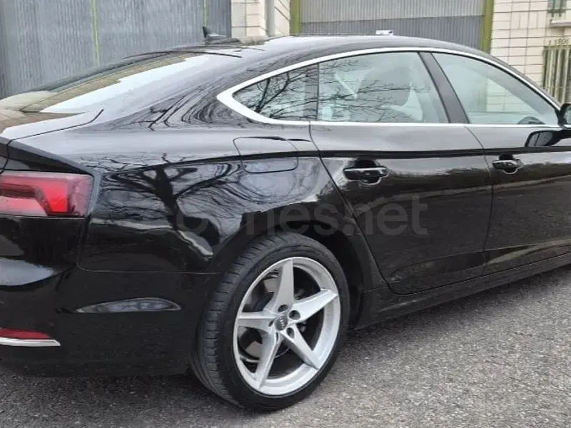 Usado Audi A5 Sportback 150 CV (110 kW) 2018 Negro Utilitario