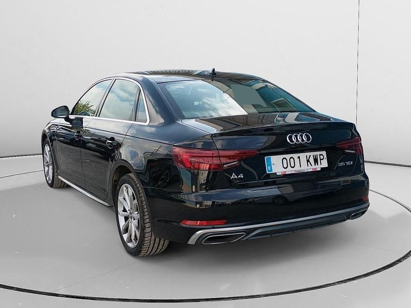 Usado Audi A4 Sport 150 CV (110 kW) 2019 Azul Berlina
