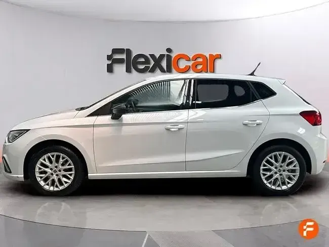 Usado Seat Ibiza 115 CV (84 kW) 2024 Blanco Utilitario