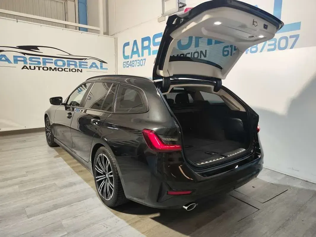 Usado BMW 318 150 CV (110 kW) 2019 Negro Familiar