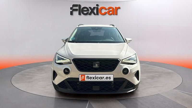 Usado Seat Arona Style 110 CV (80 kW) 2022 Blanco SUV