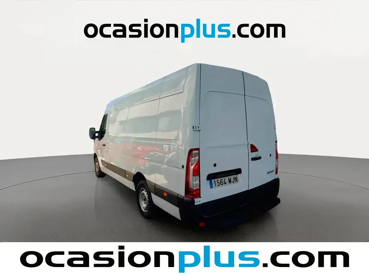 Usado Renault Master 145 CV (106 kW) 2023 Blanco Monovolumen