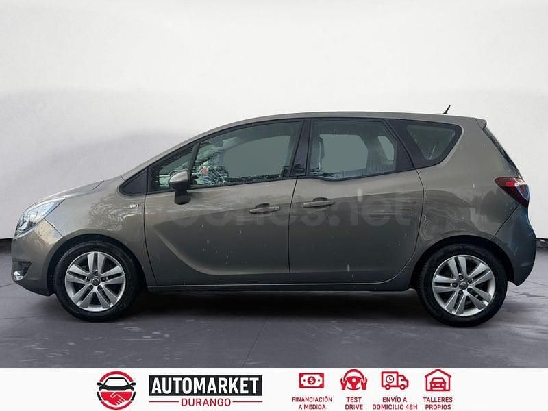Usado Opel Meriva Excellence 140 CV (102 kW) 2015 Beige Monovolumen