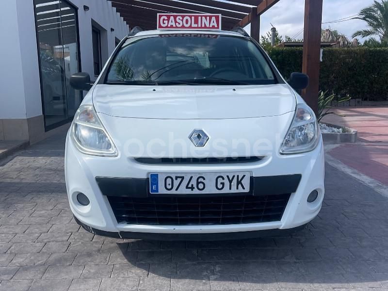 Blanco Usado 2010 Renault Clio GrandTour Authentique Familiar | 4200 € (Super precio) - Imagen 1/4