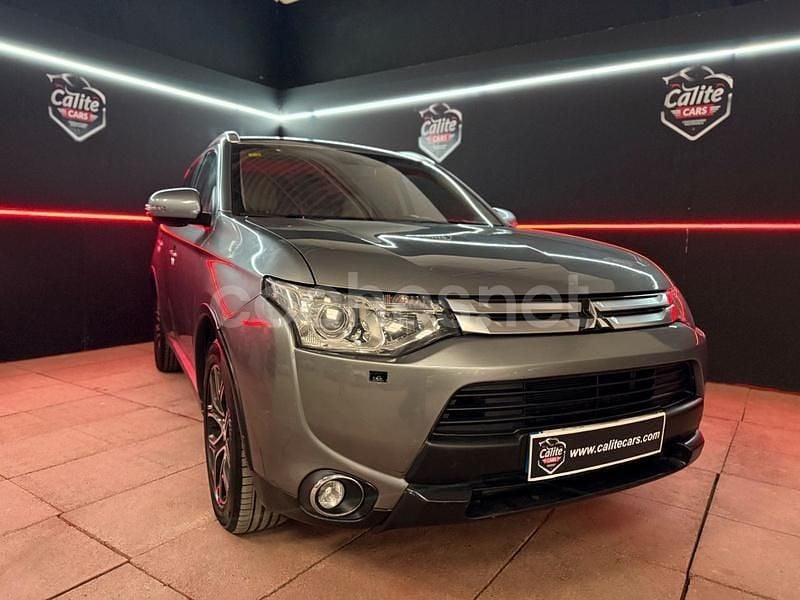 Usado Mitsubishi Outlander 150 CV (110 kW) 2015 Gris / plata SUV