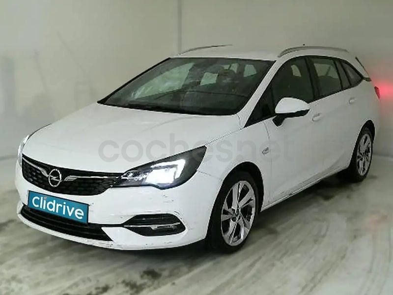 Usado Opel Astra GS Line 105 CV (77 kW) 2020 Blanco Familiar