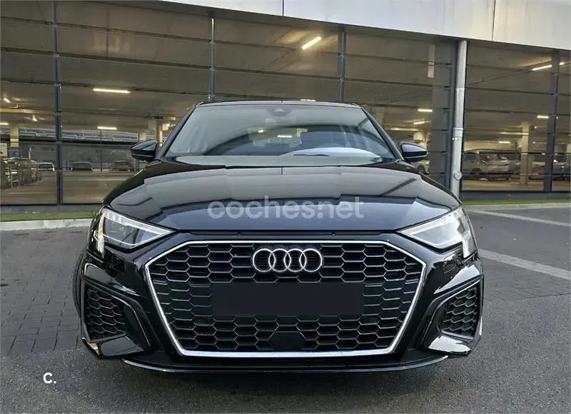 Usado Audi A3 S-Line 150 CV (110 kW) 2022 Negro Berlina