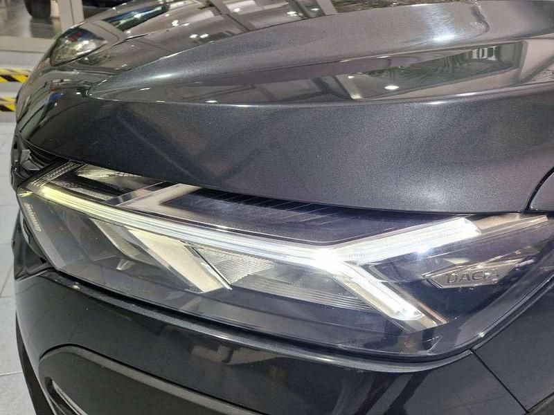 Usado Dacia Sandero Comfort 91 CV (66 kW) 2022 Gris Berlina