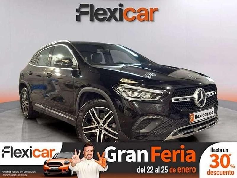 Negro Usado 2023 Mercedes GLA200 SUV | 30.990 € (Super precio) - Imagen 1/4