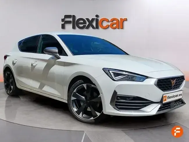 Usado Cupra Leon 150 CV (110 kW) 2023 Blanco Berlina