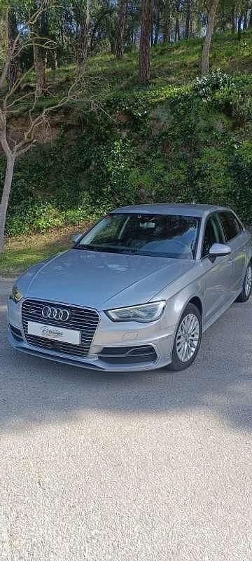 Usado Audi A3 Sportback e-tron S-Line 204 CV (150 kW) 2015 Gris Utilitario