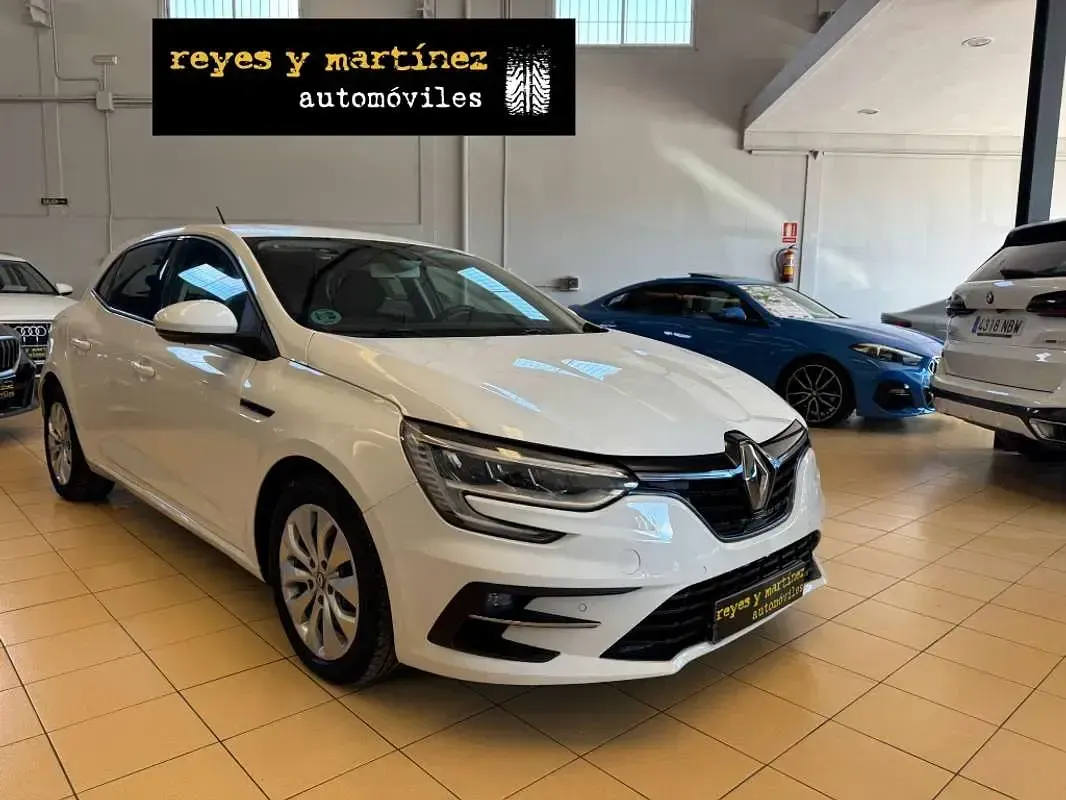 Usado Renault Mégane IV Life 116 CV (85 kW) 2021 Blanco Utilitario