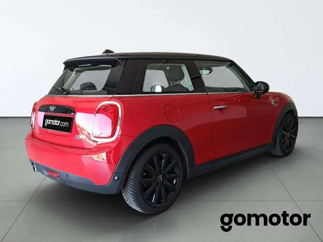Usado Mini Cooper 136 CV (100 kW) 2019 Rojo Utilitario