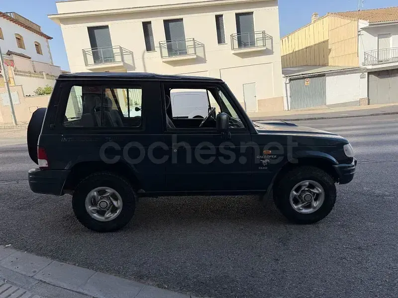 Usado Galloper Exceed 105 CV (77 kW) 1998 Verde SUV