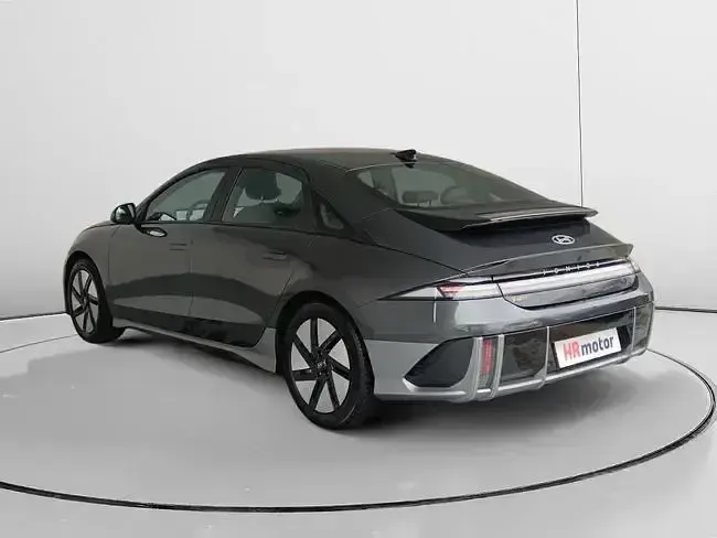 Usado Hyundai Ioniq 167 kW (228 CV) 2023 Gris