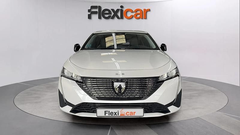 Usado Peugeot 308 Allure 131 CV (96 kW) 2021 Blanco Berlina