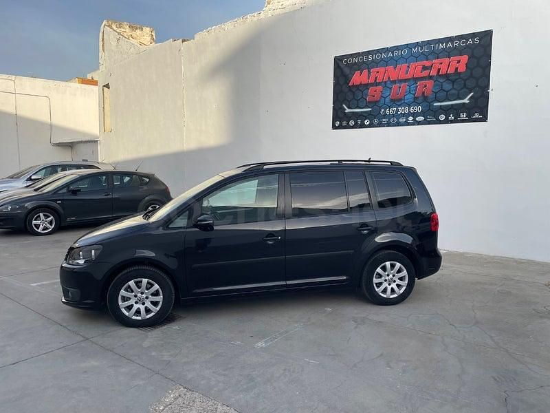Usado VW Touran Advance 105 CV (77 kW) 2015 Negro Monovolumen