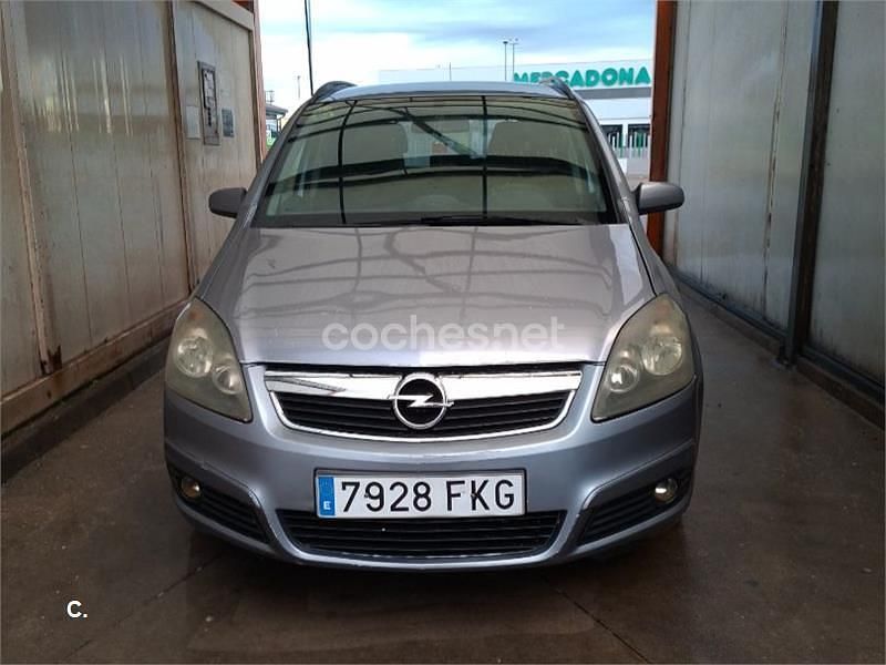 Usado Opel Zafira Cosmo 120 CV (88 kW) 2007 Gris / plata Monovolumen