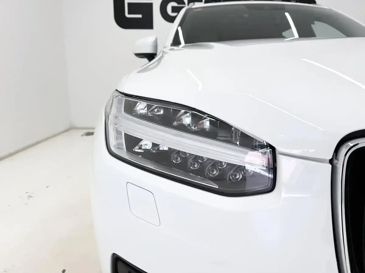 Usado Volvo XC90 Momentum 250 CV (183 kW) 2021 SUV