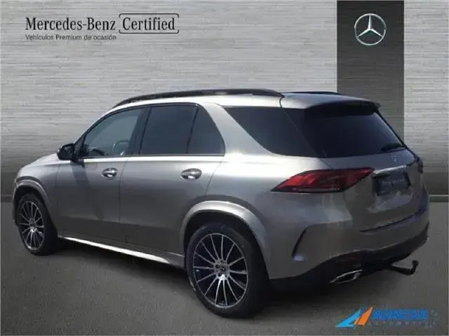 Usado Mercedes GLE300 272 CV (200 kW) 2023 Plata mojave SUV
