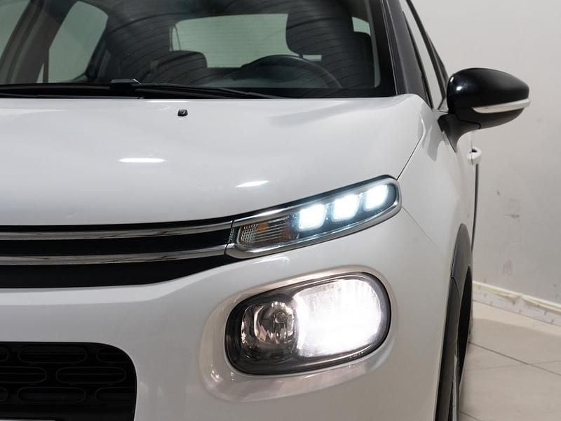 Usado Citroën C3 Feel 99 CV (72 kW) 2019 Blanco Berlina