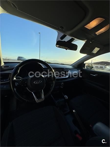 Usado Kia Stonic 115 CV (84 kW) 2019 Blanco SUV