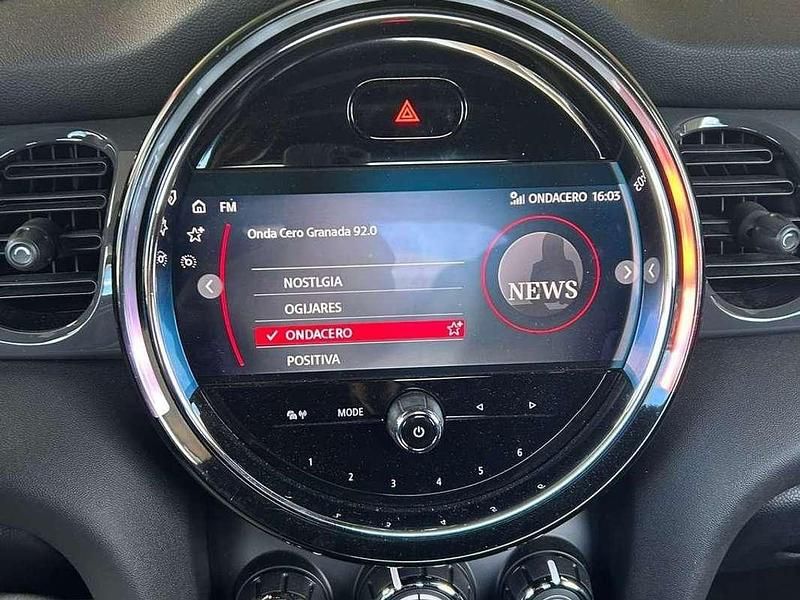 Usado Mini One Cabriolet 102 CV (75 kW) 2021 Gris Descapotable