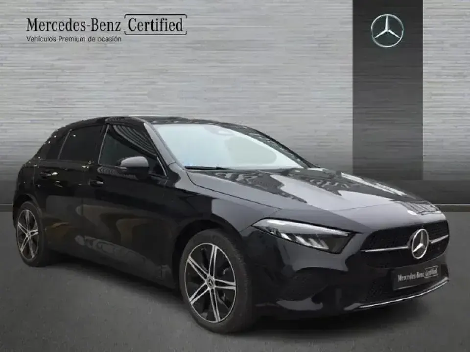 Usado Mercedes A250 218 CV (160 kW) 2024 Negro Berlina