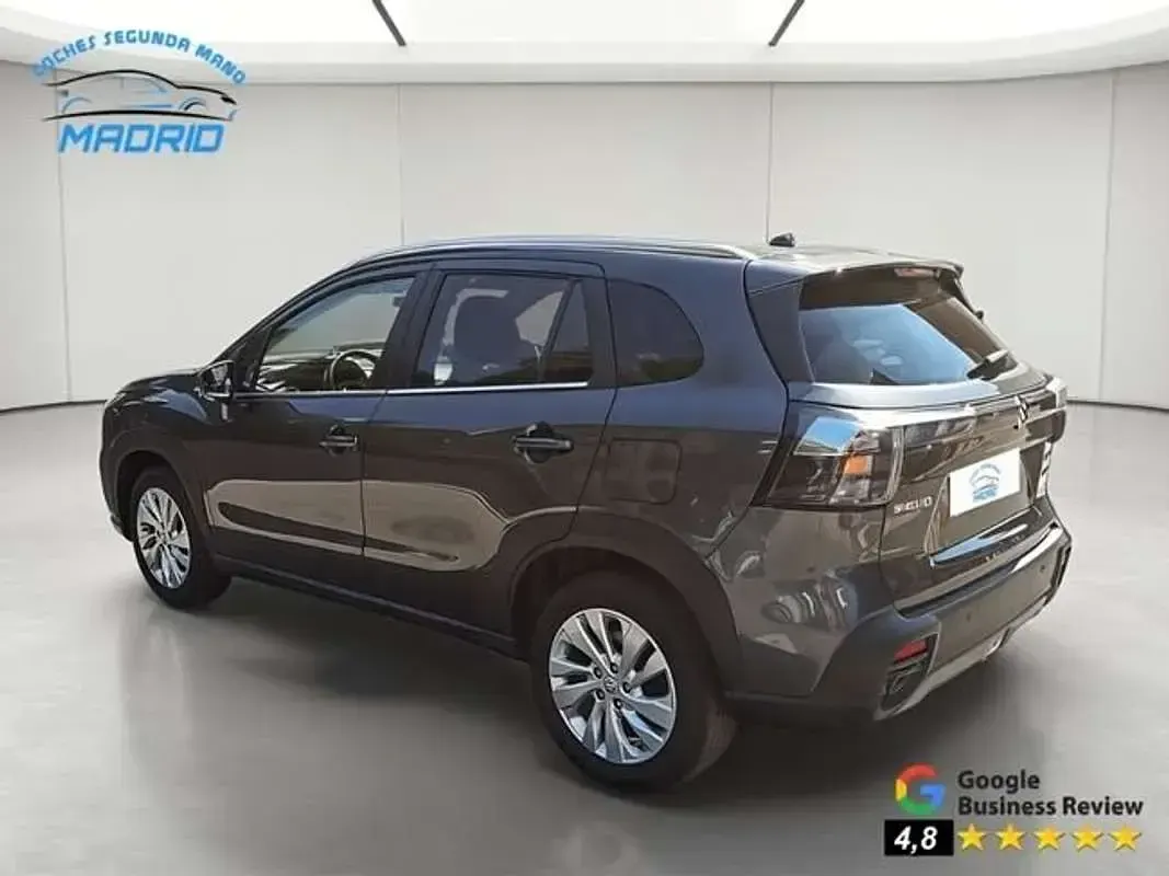 Usado Suzuki SX4 S-Cross Comfort 129 CV (94 kW) 2024 Gris / plata SUV