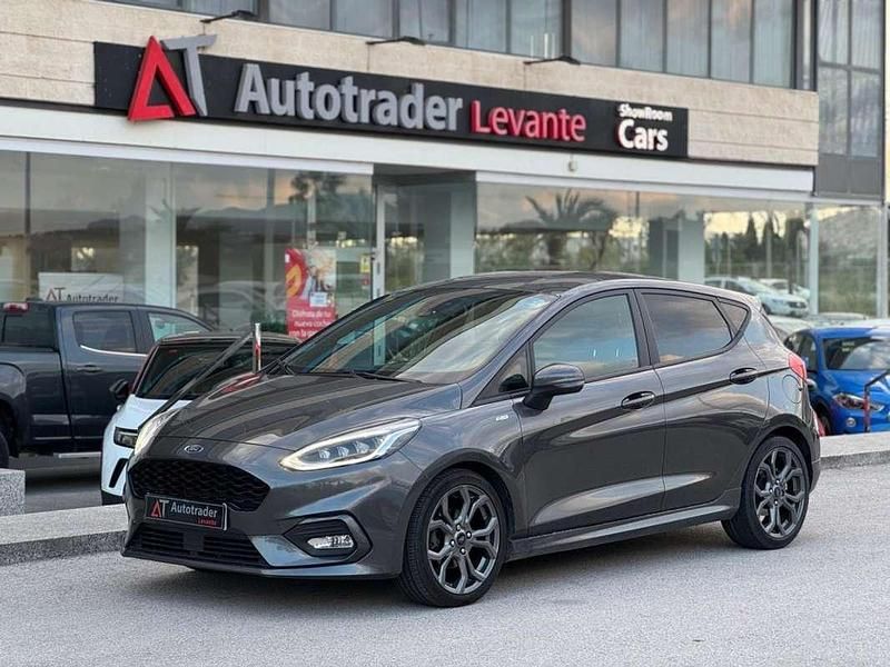Usado Ford Fiesta ST-Line 140 CV (102 kW) 2018 Gris Utilitario