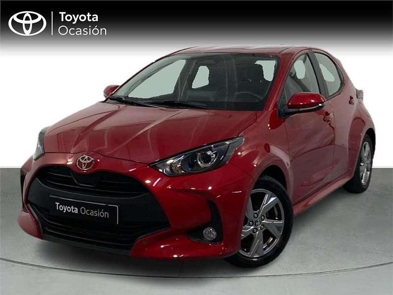 Usado 2024 Toyota Yaris Hybrid Active Monovolumen | 21.900 € (Precio justo) - Imagen 1/4