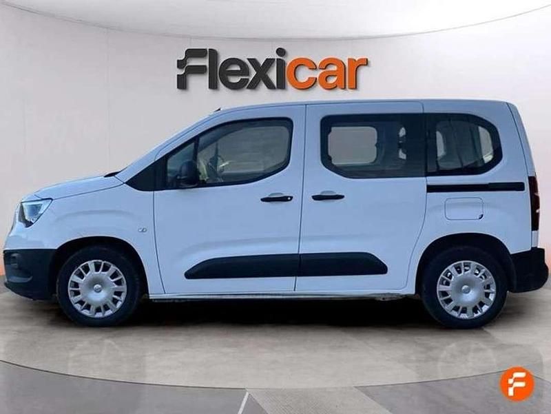 Usado Opel Combo Life Edition+ 102 CV (75 kW) 2021 Blanco Monovolumen