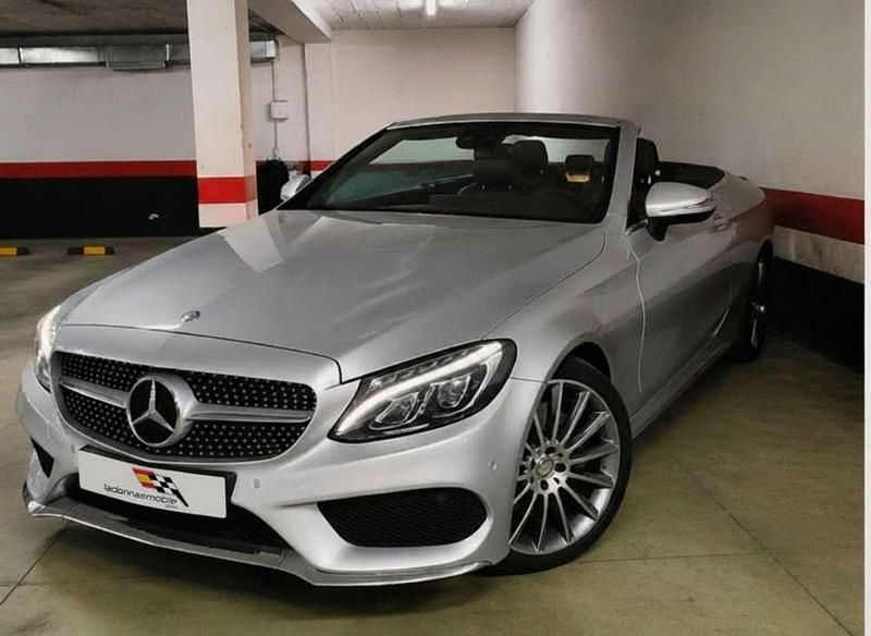 Käytetty Mercedes C220 170 HP (125 kW) 2017 Hopea Avoauto