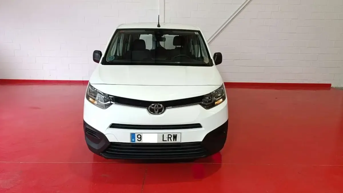 Usado Toyota Proace City City 102 CV (75 kW) 2021 Blanco Monovolumen