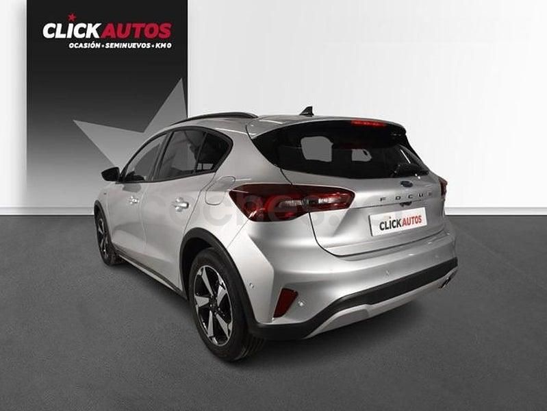 Usado Ford Focus Active 155 CV (114 kW) 2024 Gris / plata Berlina
