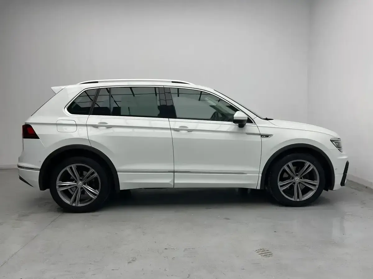 Usado VW Tiguan Sound 150 CV (110 kW) 2018 Blanco SUV